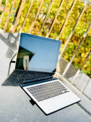 New Laptop HP Elite X2 G4 8GB Intel Core i5 SSD 256GB