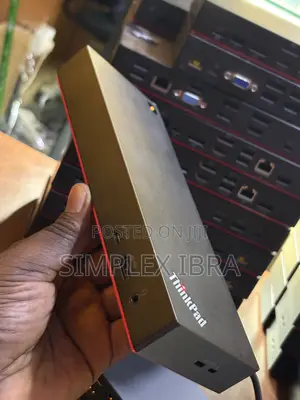 Lenovo Thunderbolt 4 Dock Station
