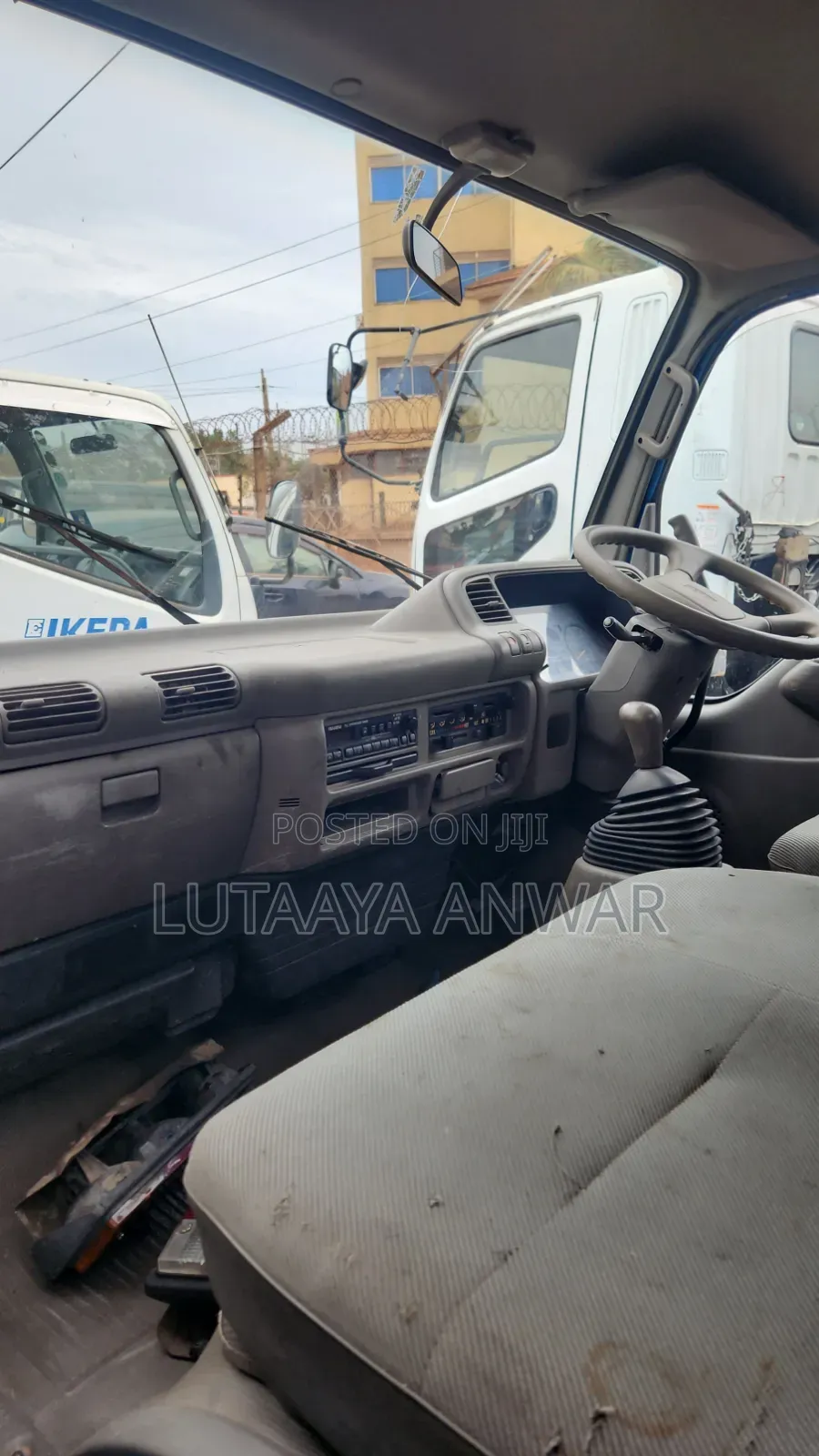 Isuzu Dump