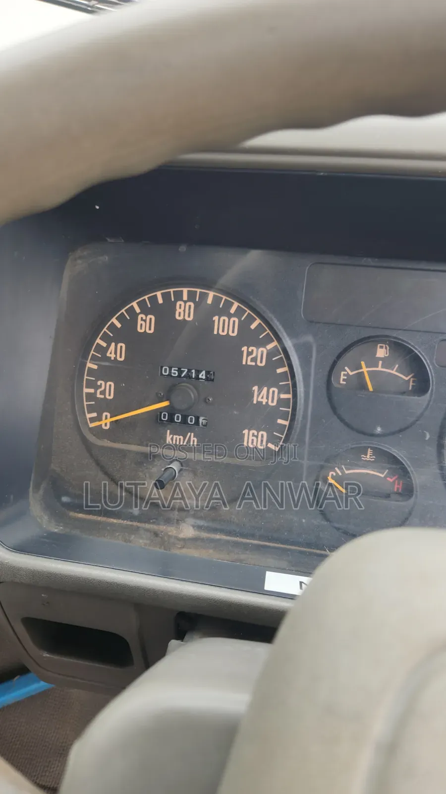 Isuzu Dump