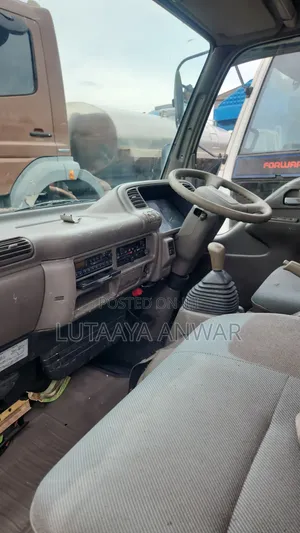 Nissan Isuzu Make Truck