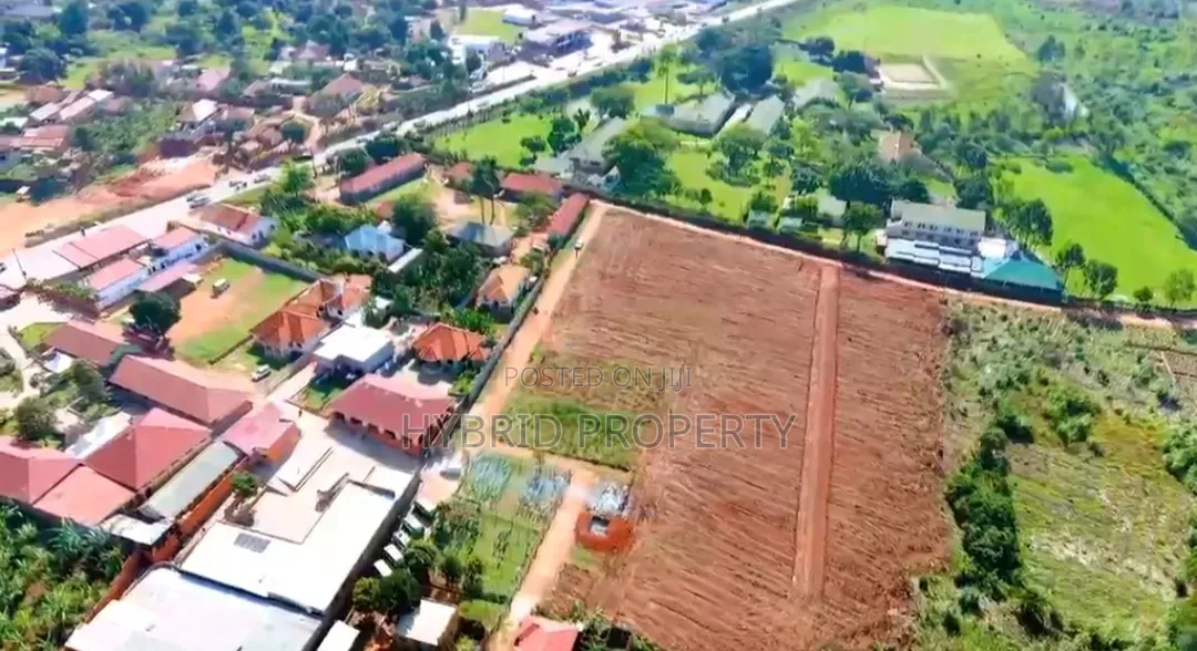 Prime Plots for Sale at Namusera Modern Tarmac Land Estate~Hoima Rd X.