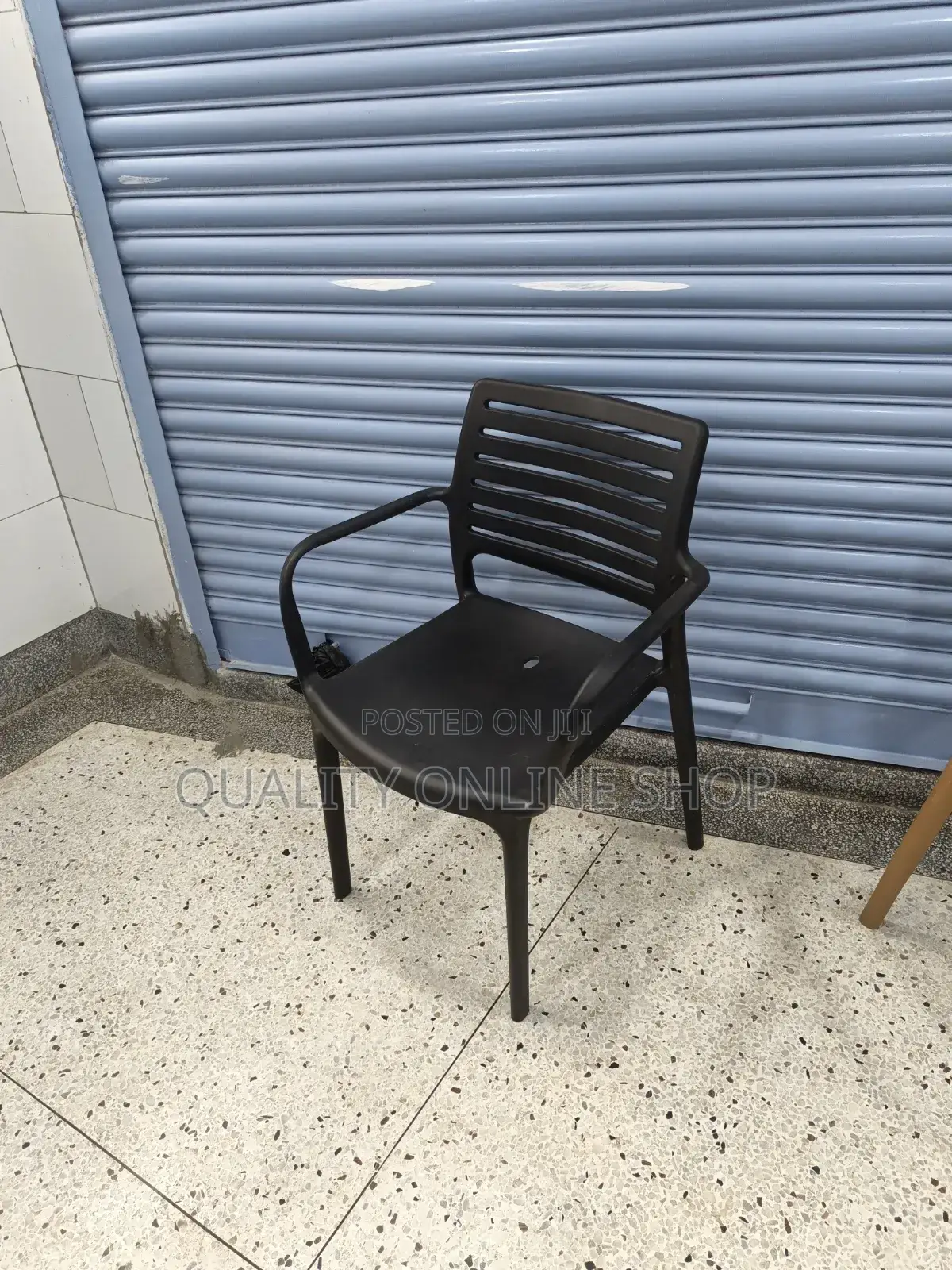 Breeze Plastic Chairs Plastic Chairs