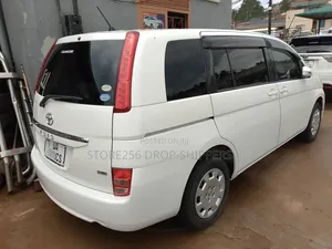 Toyota ISIS 2.0 G 2WD 2008 White