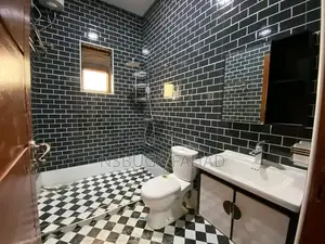 5bdrm House in Standalone Ntinda, Central Division for rent