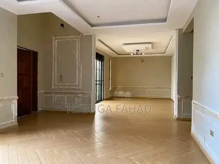 5bdrm House in Standalone Ntinda, Central Division for rent