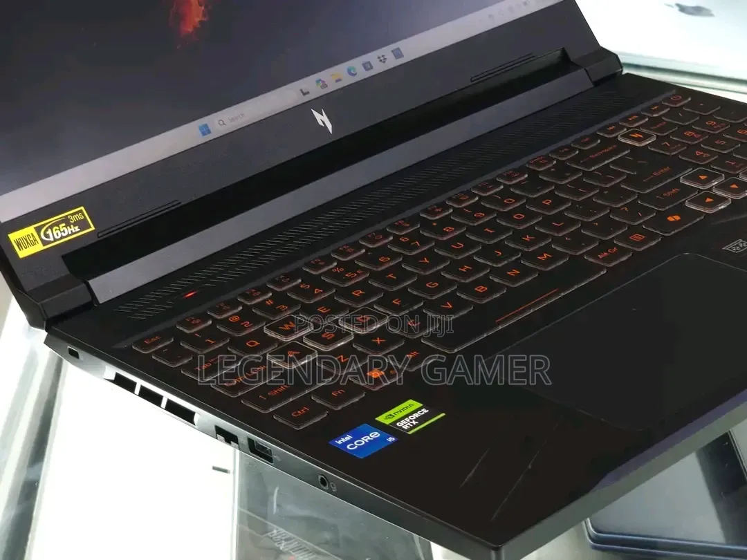 Laptop Acer Nitro 16 24GB Intel Core i7 SSD 512GB