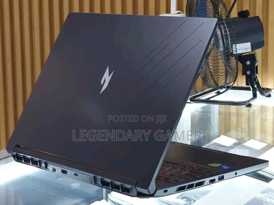 Laptop Acer Nitro 16 24GB Intel Core i7 SSD 512GB