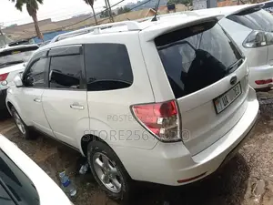 Subaru Forester 2009 White