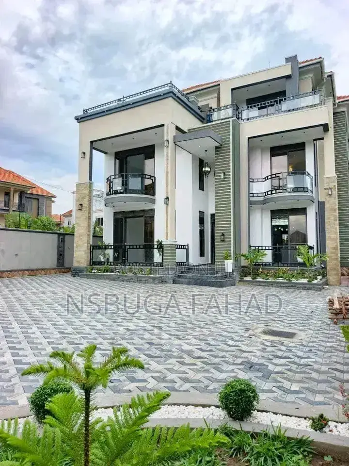 5bdrm House in Standalone Ntinda, Central Division for rent