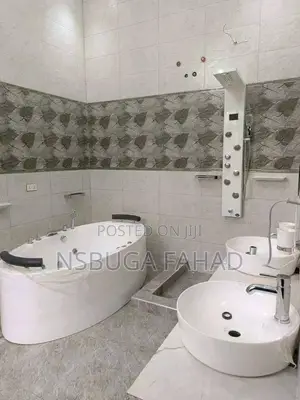 5bdrm House in Standalone Ntinda, Central Division for rent