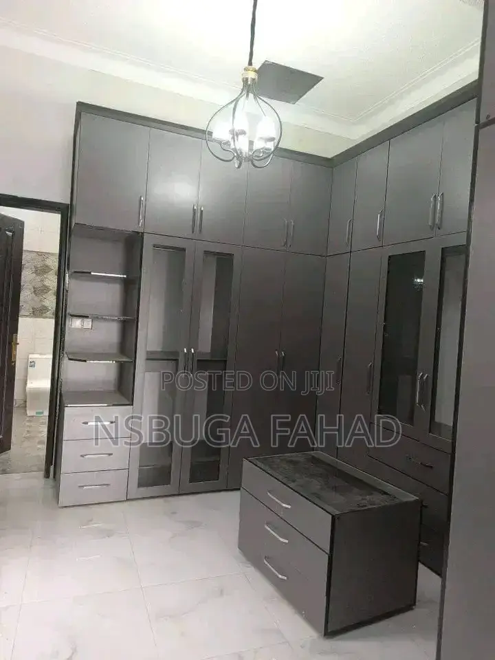 5bdrm House in Standalone Ntinda, Central Division for rent