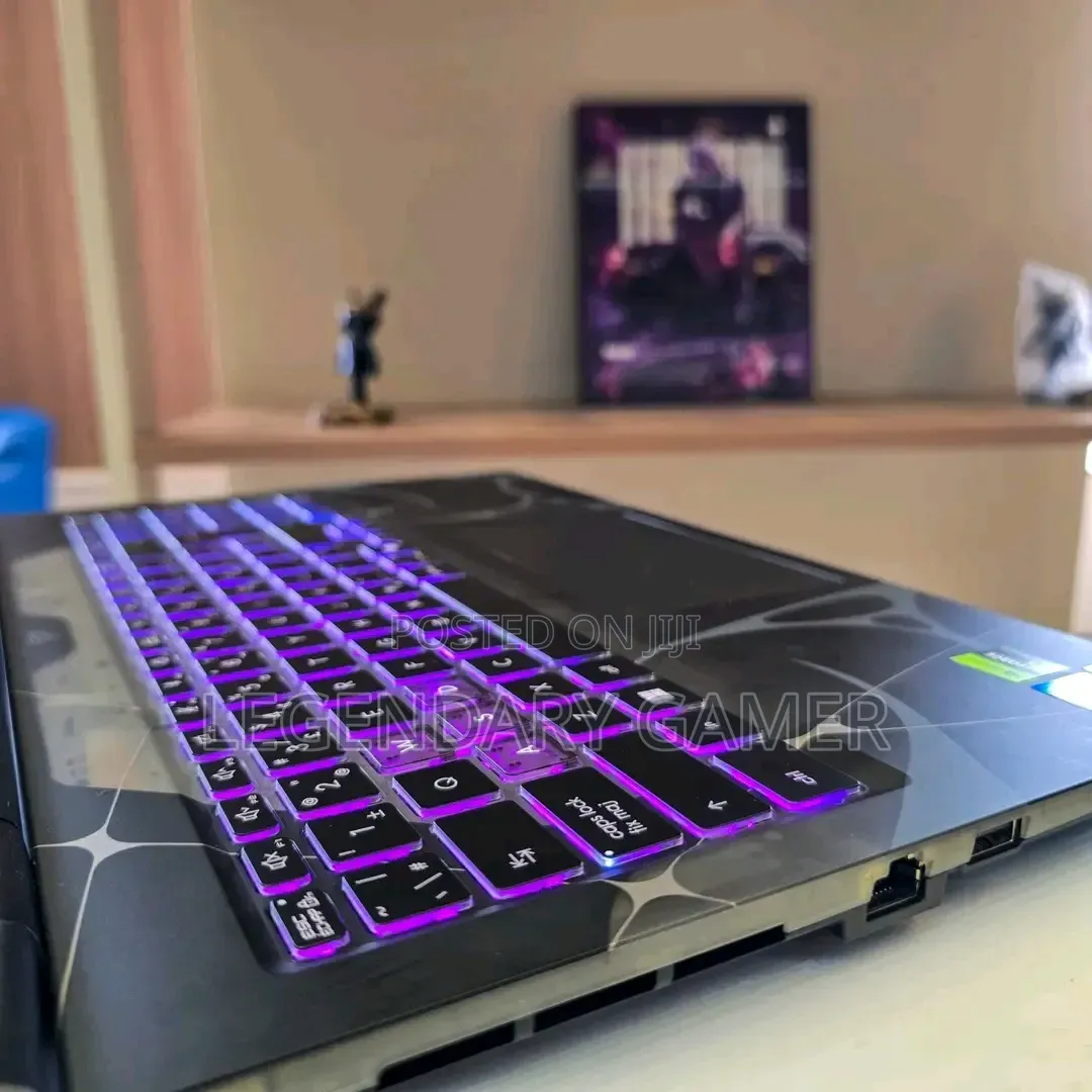 Laptop MSI Cyborg 15 16GB Intel Core i7 SSD 1T