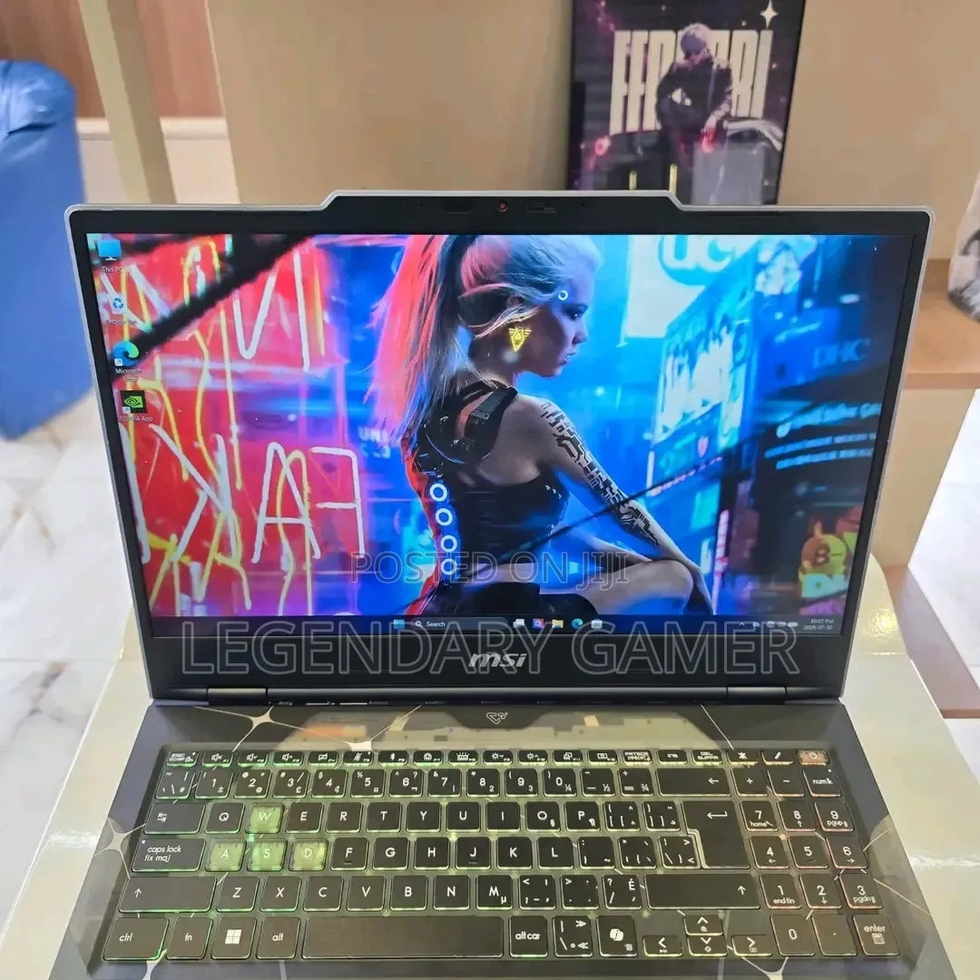 Laptop MSI Cyborg 15 16GB Intel Core i7 SSD 1T