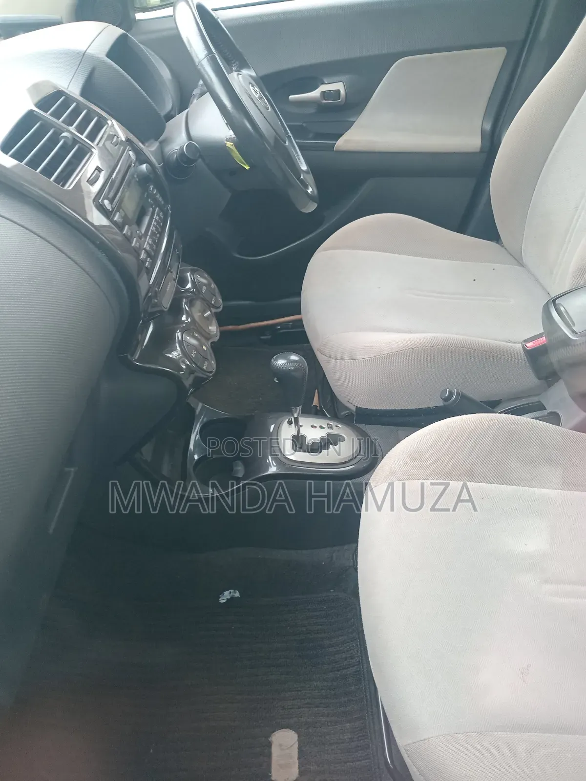Toyota IST 2008 White