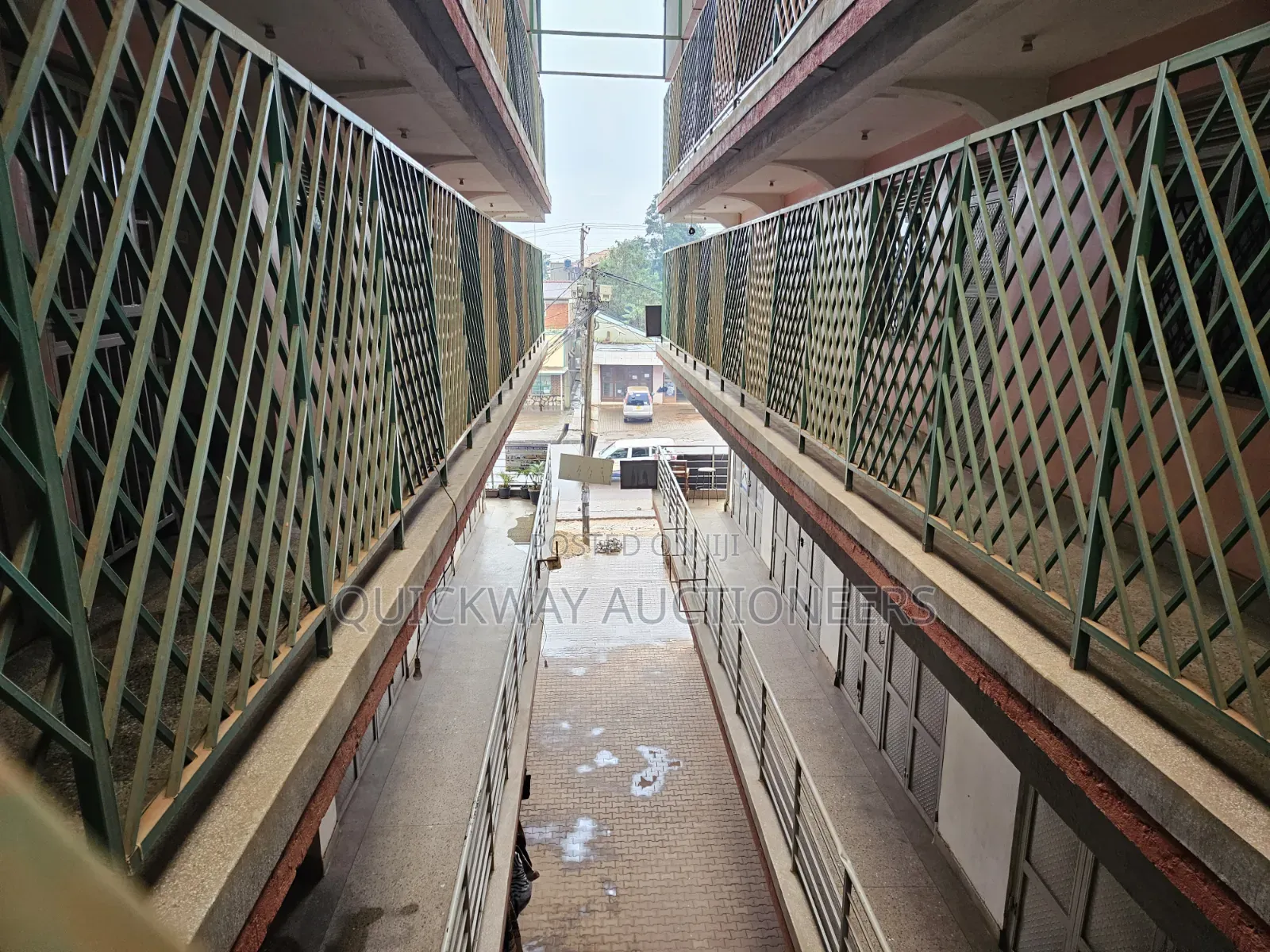 4-Storey Commercial Building / Guest House in Seeta Town (Quick Sale)