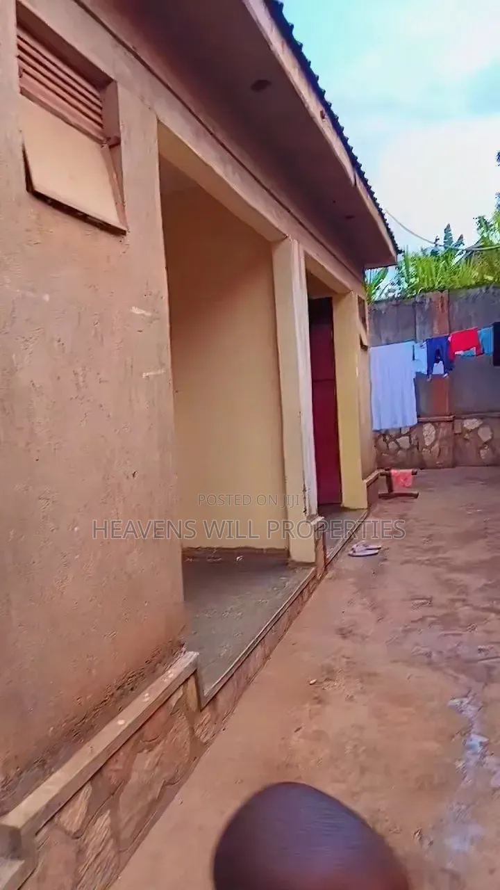 1bdrm House in 4Doubles +3Single, Division A for sale