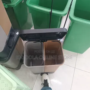 Double Pedal Dustbin