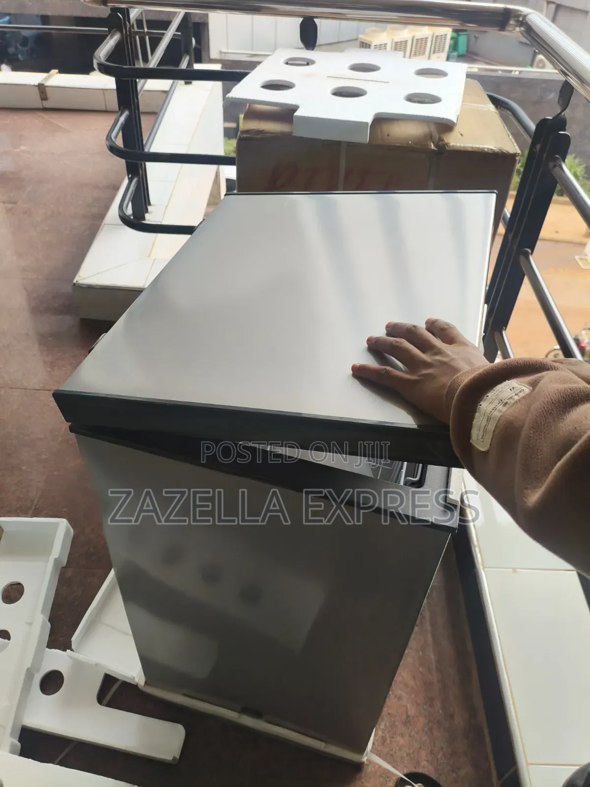 Pixel 130 Liters Deep Freezer / 130L Chest Freezer ? Energy Saving