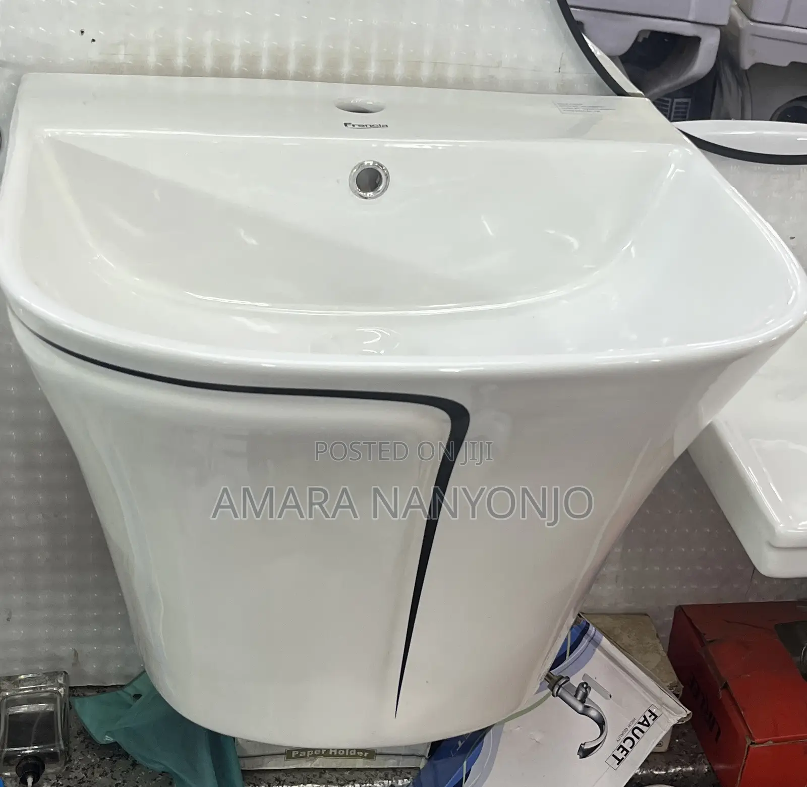 Luxury Toilet and Hand Wash Basin Combo