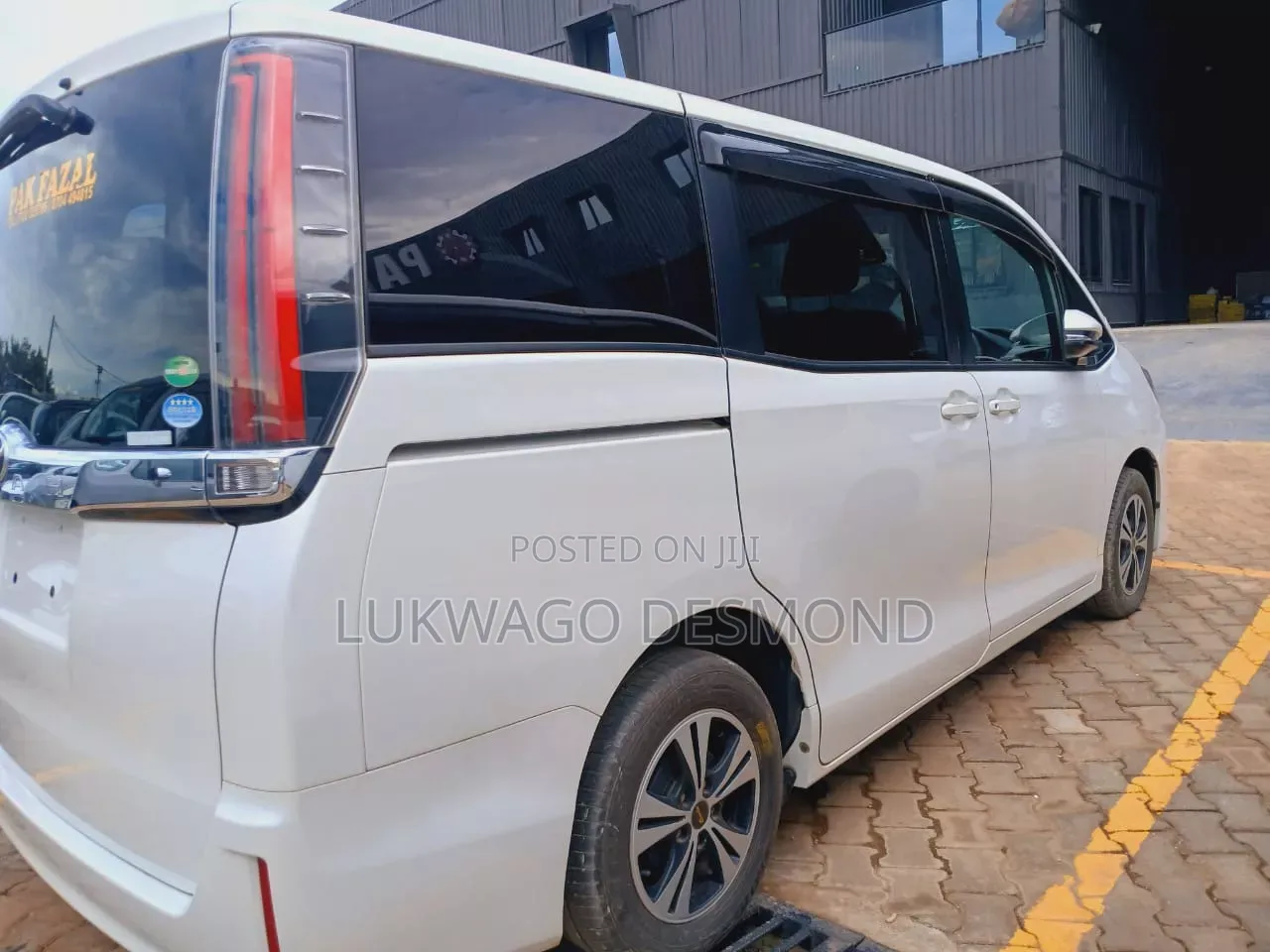 Toyota Noah 2.0 FWD (7 Seater) 2020 White