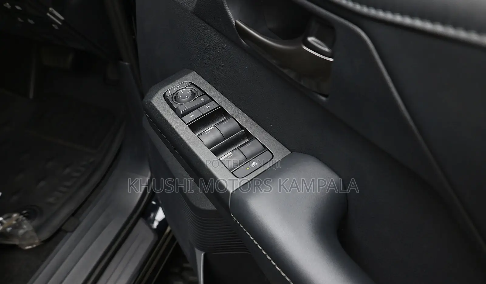 New Toyota Hilux 2025 Black