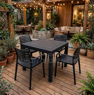90×90cm Black Rattan Plastic Table and Chairs Plastic Table and Chairs