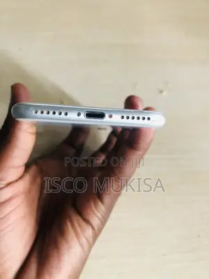 Apple iPhone 8 64 GB White