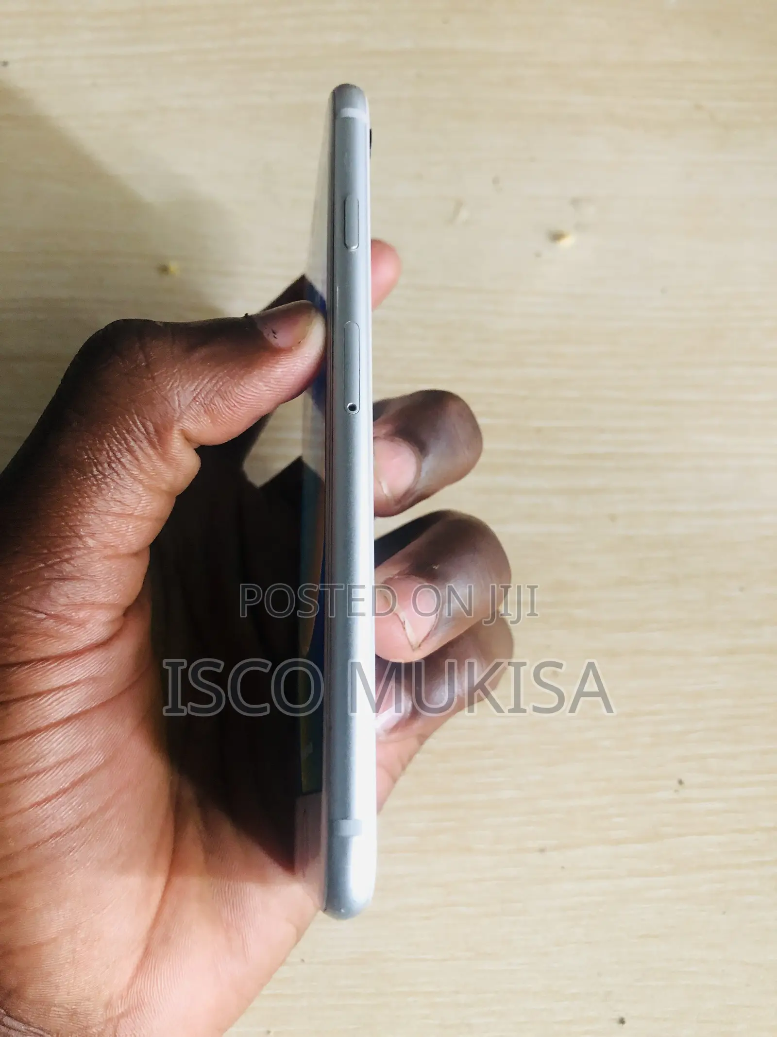 Apple iPhone 8 64 GB White