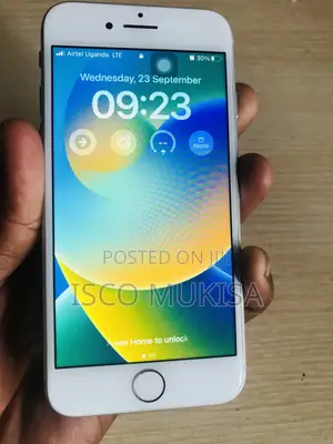 Apple iPhone 8 64 GB White