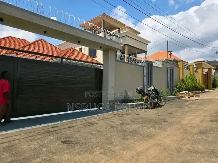 3bdrm House in Standalone Kisaasi, Central Division for rent