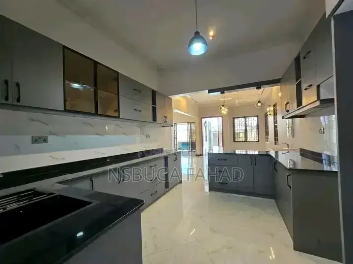3bdrm House in Standalone Kisaasi, Central Division for rent