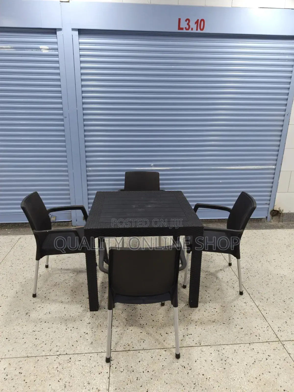 Patio Outdoor/Indoor Plastic Table and Chairs
