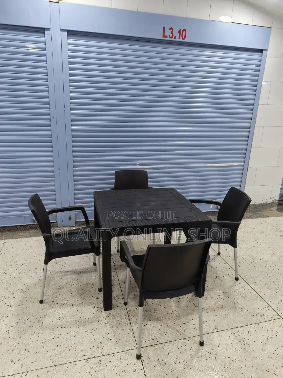 Patio Outdoor/Indoor Plastic Table and Chairs