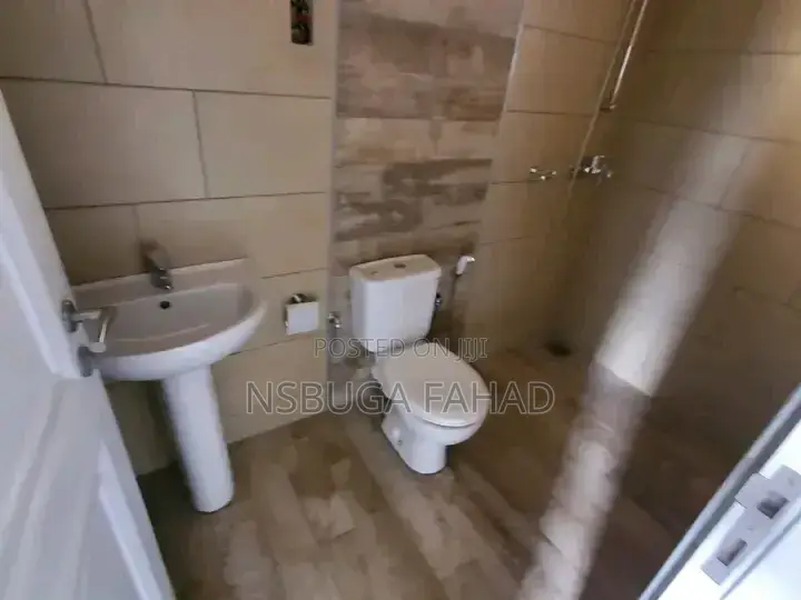 2bdrm House in Kisaasi Bahai, Central Division for rent