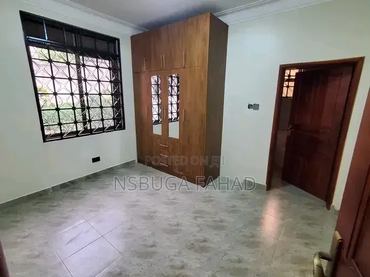 2bdrm House in Kisaasi, Central Division for rent