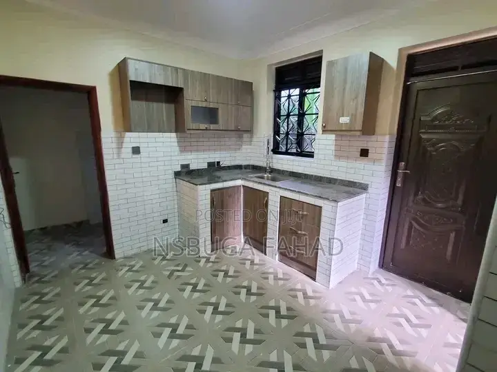 2bdrm House in Kisaasi, Central Division for rent