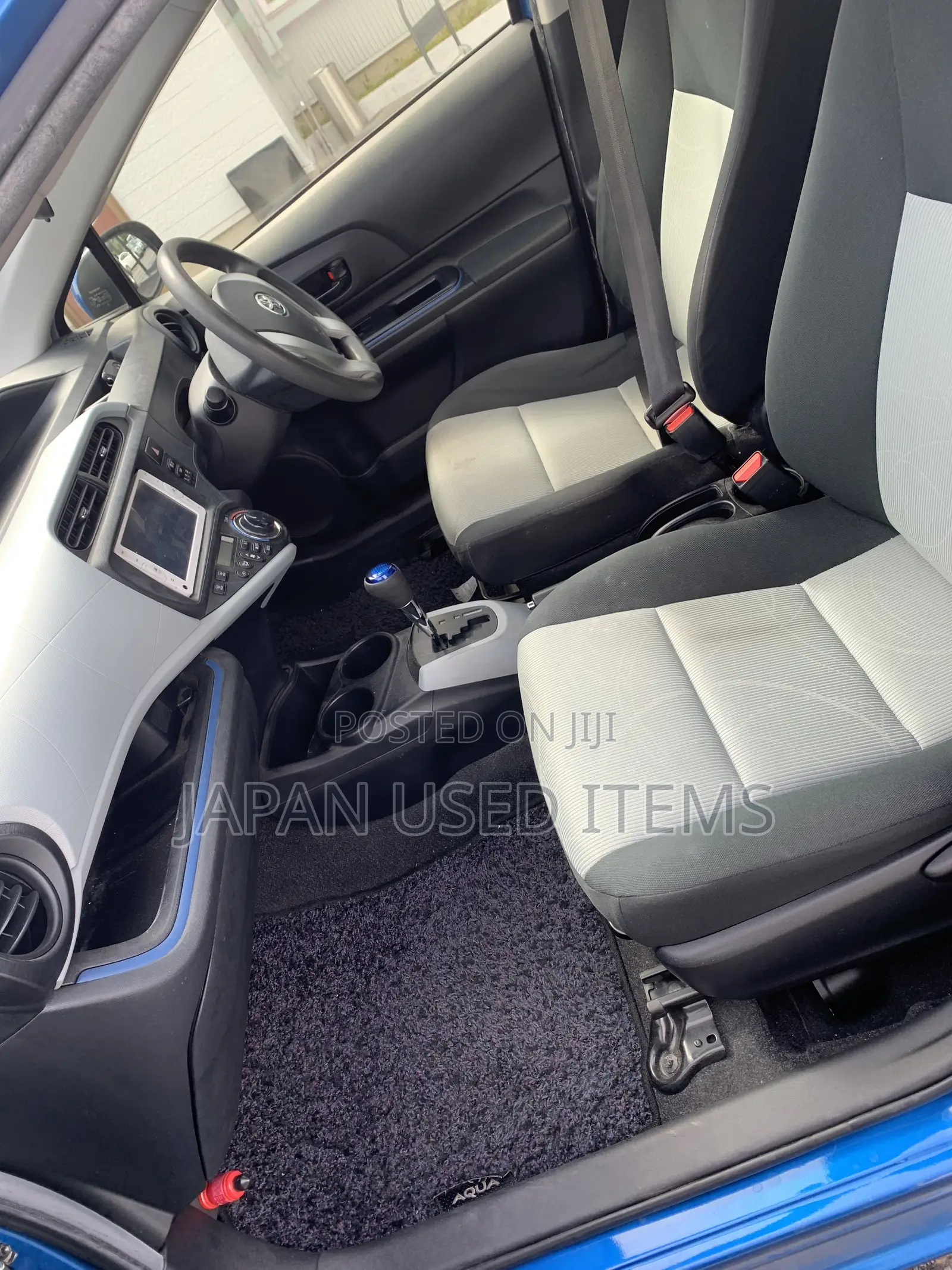 Toyota Aqua 2013 Blue