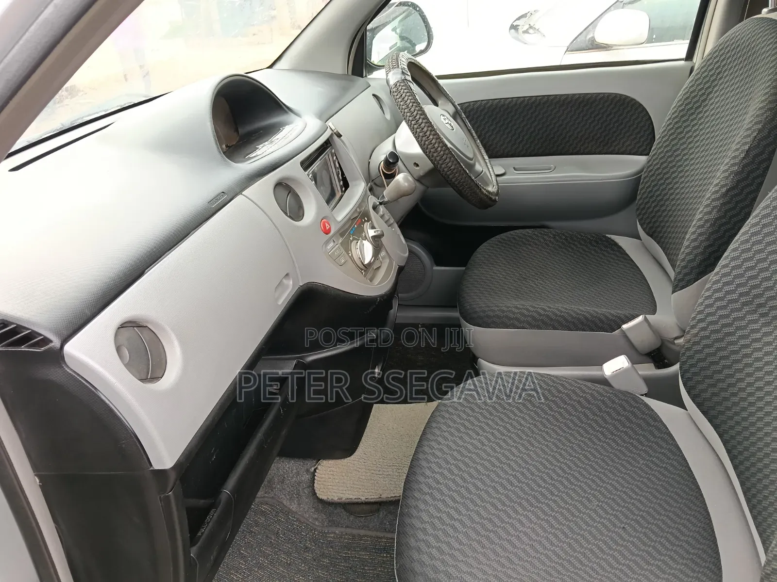 Toyota Sienta 2007 Silver