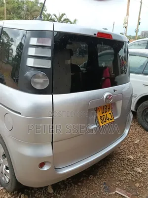 Toyota Sienta 2007 Silver