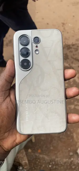 Tecno Camon 50 Pro 256 GB Gold