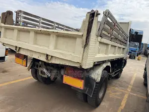 Hino Dumper