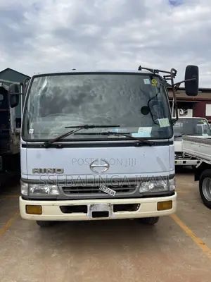 Hino Dumper