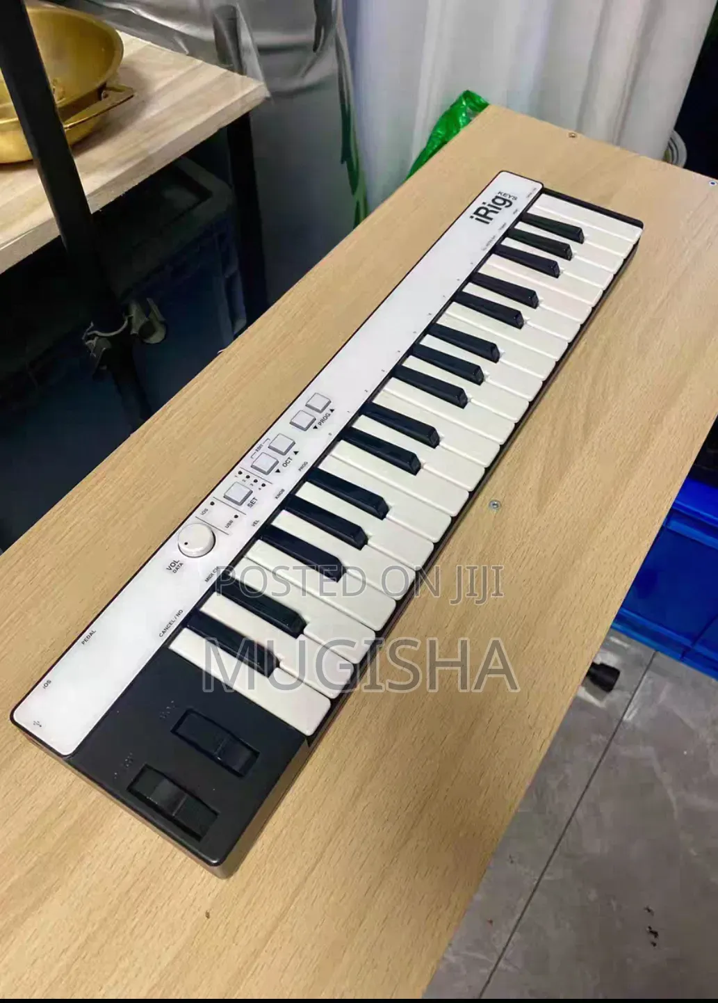Irig-Keys 37keys Midi Controller