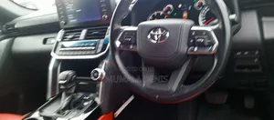 Toyota Land Cruiser Prado 2024 White