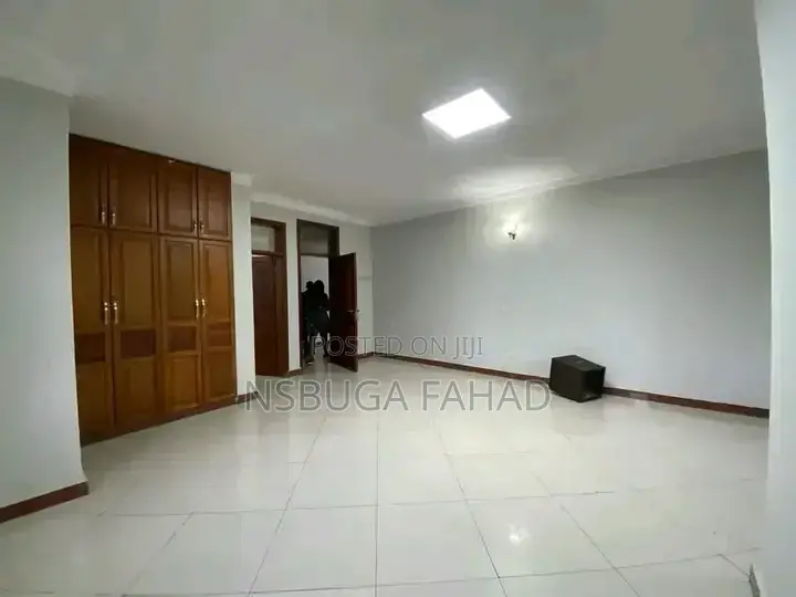 2bdrm House in Kisaasi, Central Division for rent