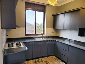2bdrm House in Kisaasi Bukoto Road, Central Division for rent