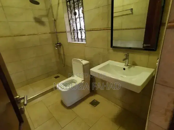 3bdrm House in Standalone Kisaasi, Central Division for rent