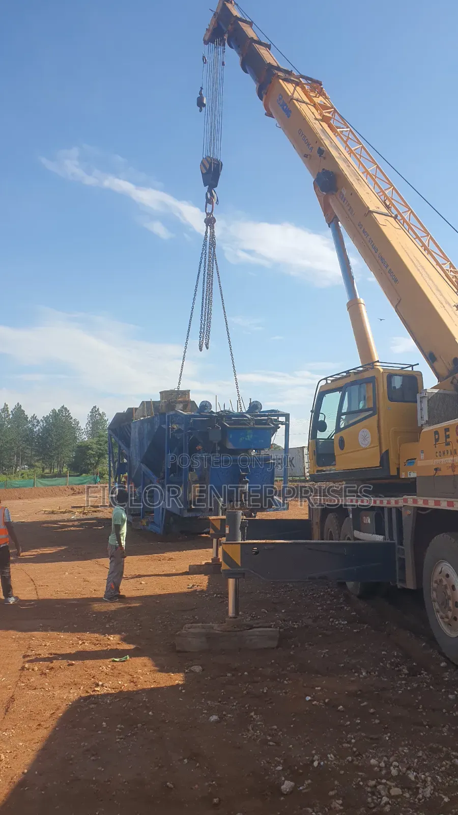 Crane Hire Services in Uganda | Mobile Heavy Lifting