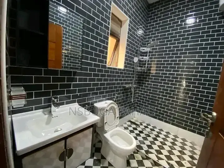 2bdrm House in Kisaasi, Central Division for rent